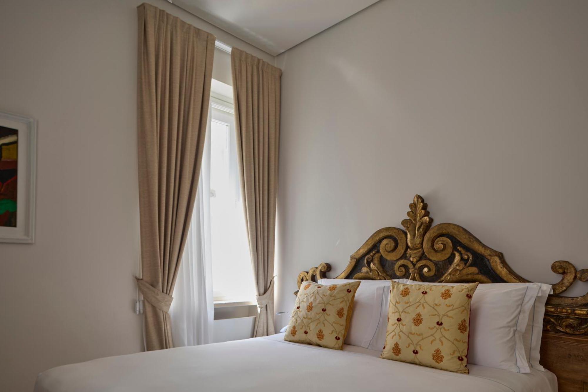 Palazzo Delle Pietre - Luxury Apartments Рим Экстерьер фото