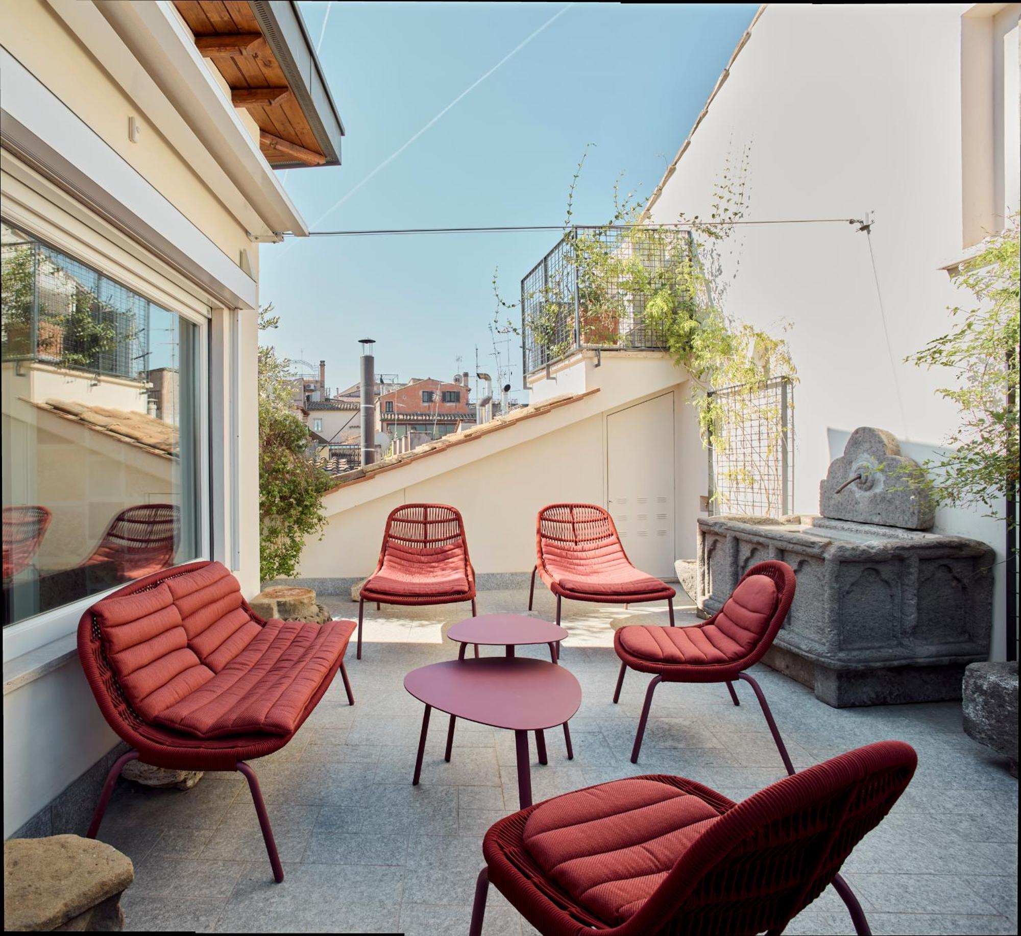 Palazzo Delle Pietre - Luxury Apartments Рим Экстерьер фото