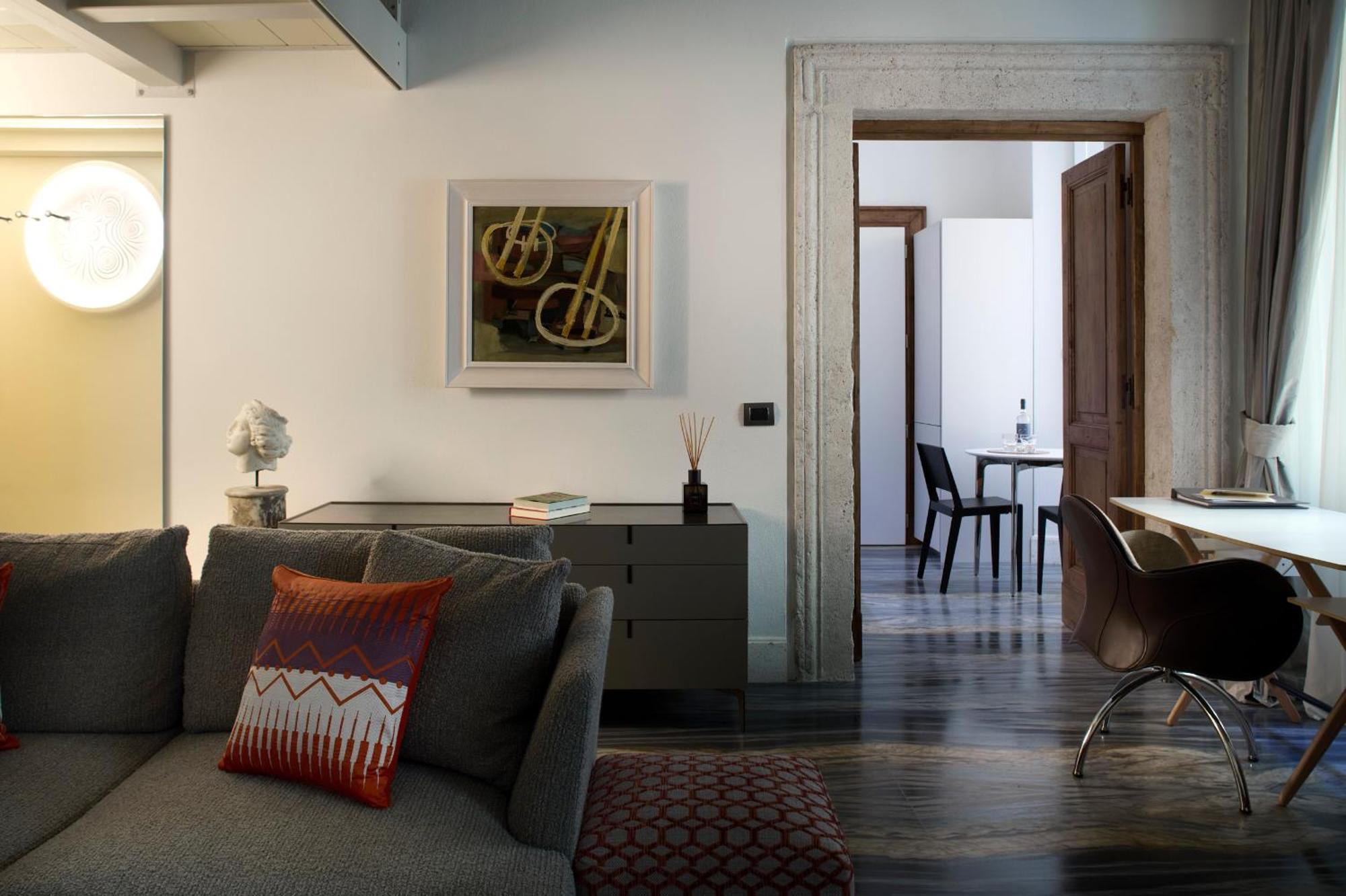 Palazzo Delle Pietre - Luxury Apartments Рим Экстерьер фото